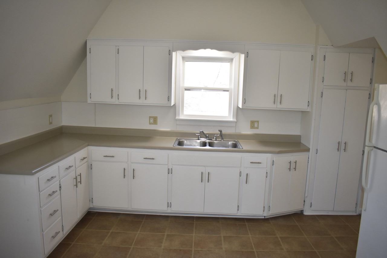 526 East Park Street #4 - Photo 3 of 17