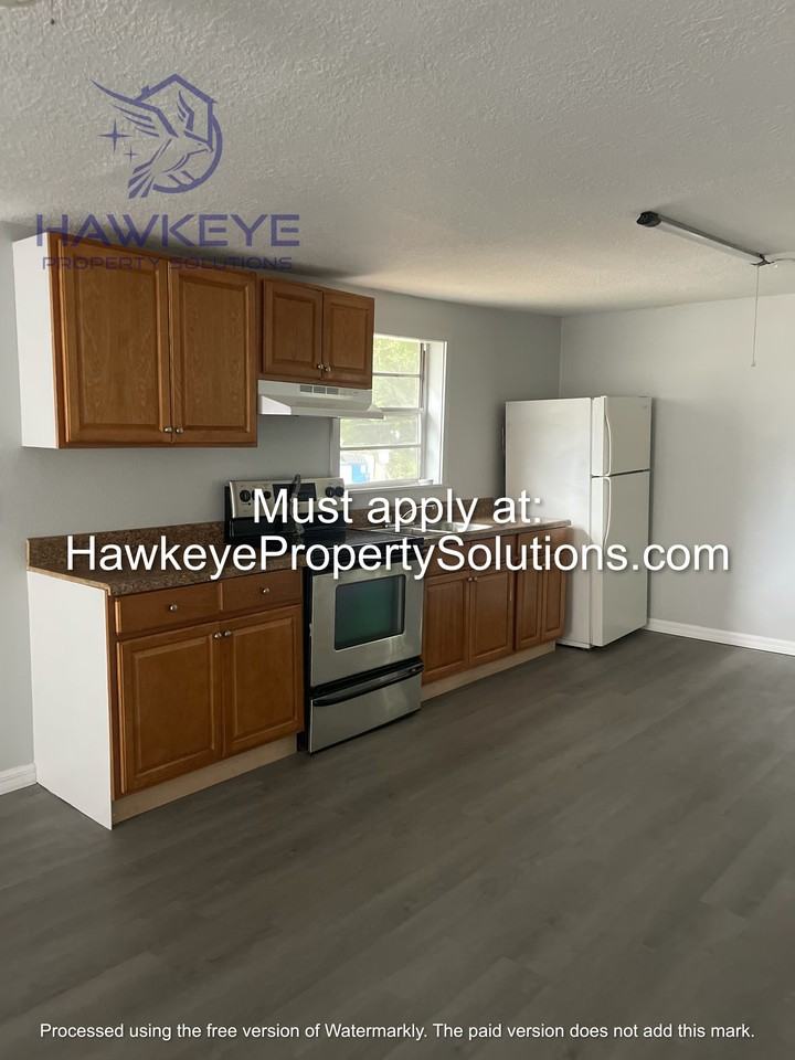 409 Senate Street #1 - Photo 4 of 9