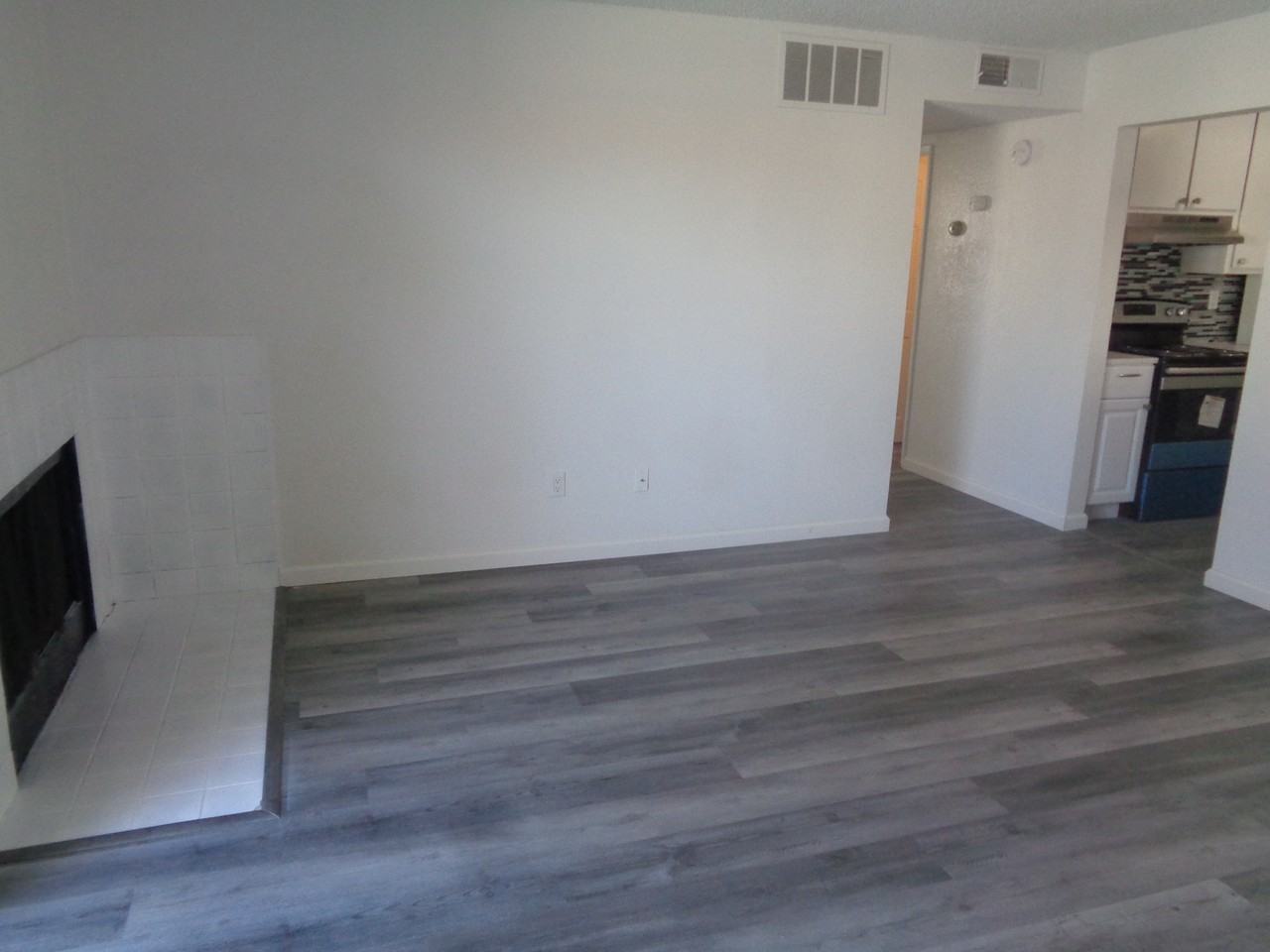 1909 Covillaud Street #37 - Photo 7 of 15