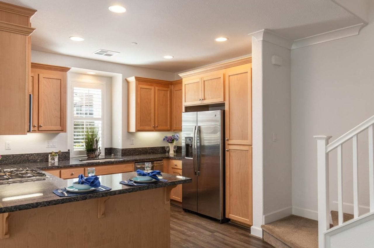 217 9th Street - Photo 5 of 15