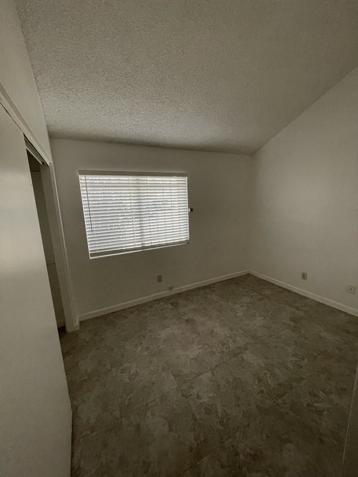 6316 North 47th Avenue #1 - Photo 7 of 11