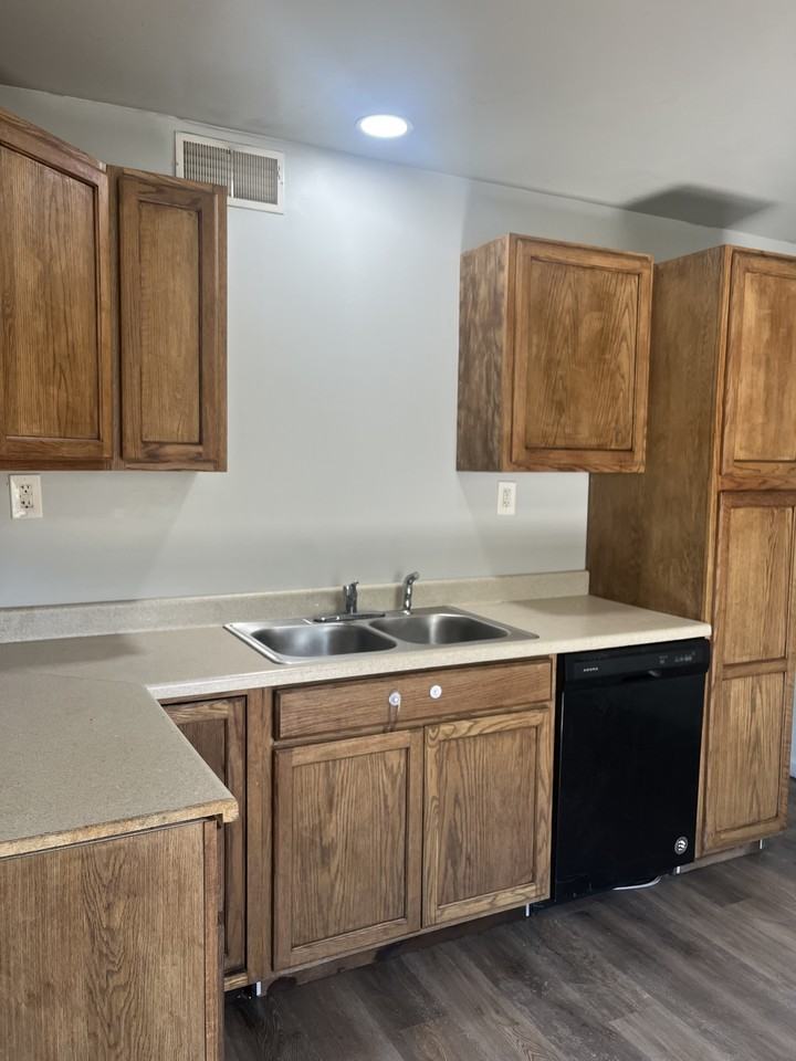 526 Saint Leo Dr #1 - Photo 5 of 10