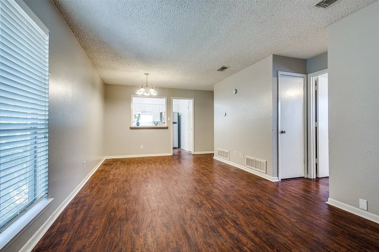 627 Texas Street #2 - Photo 3 of 20