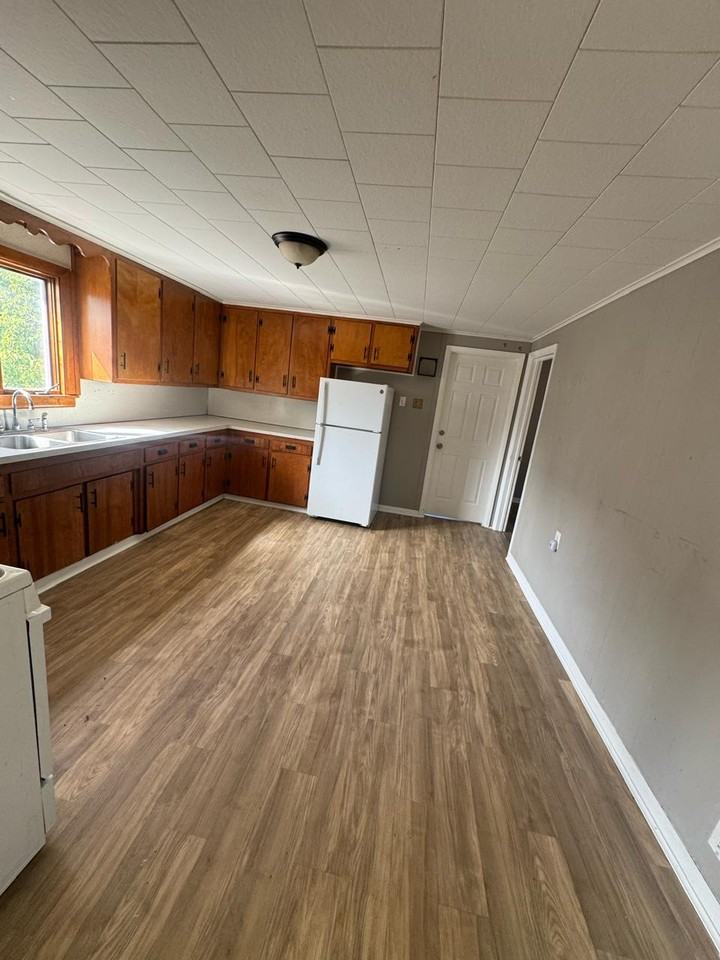 649 East Division Street #1