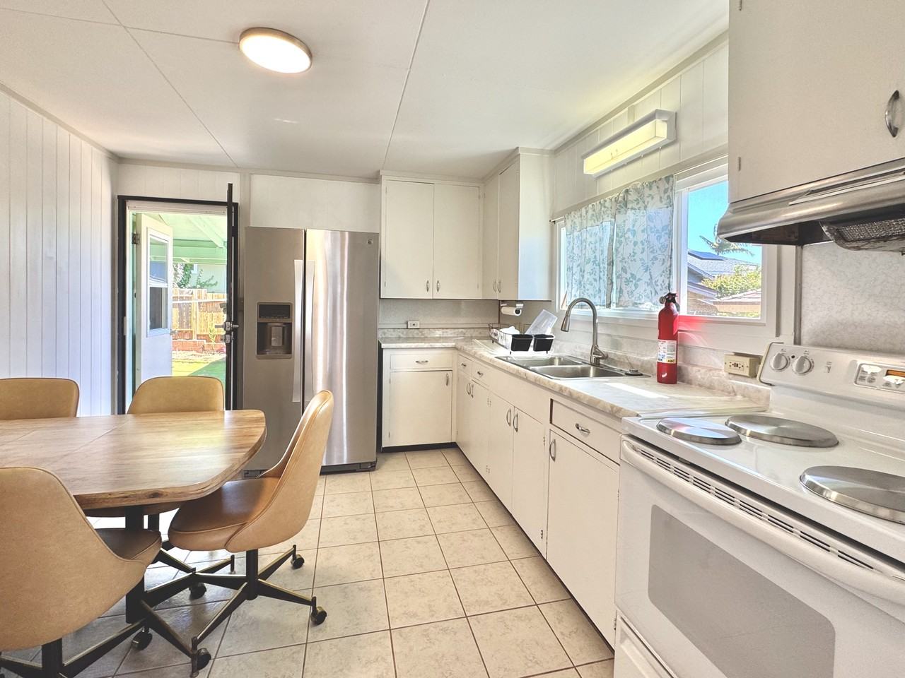 2070 Pakolu Street #1 - Photo 4 of 20