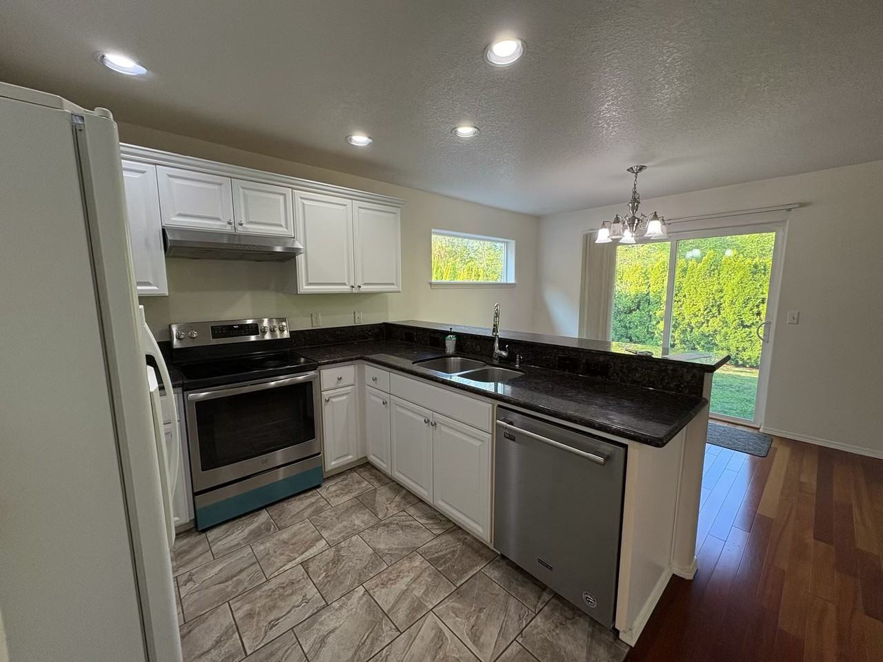 16850 Nw Arizona Dr #1 - Photo 2 of 26