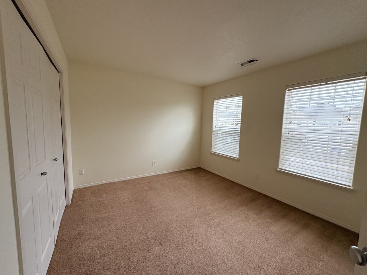 16850 Nw Arizona Dr #1 - Photo 5 of 26