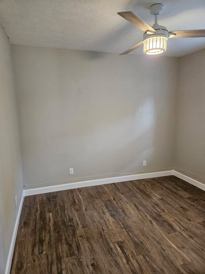 559 North Centennial Street #1 - Photo 4 of 7