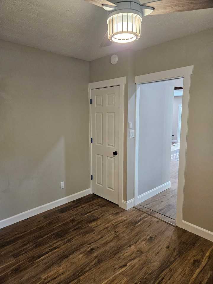 559 North Centennial Street #1 - Photo 5 of 7