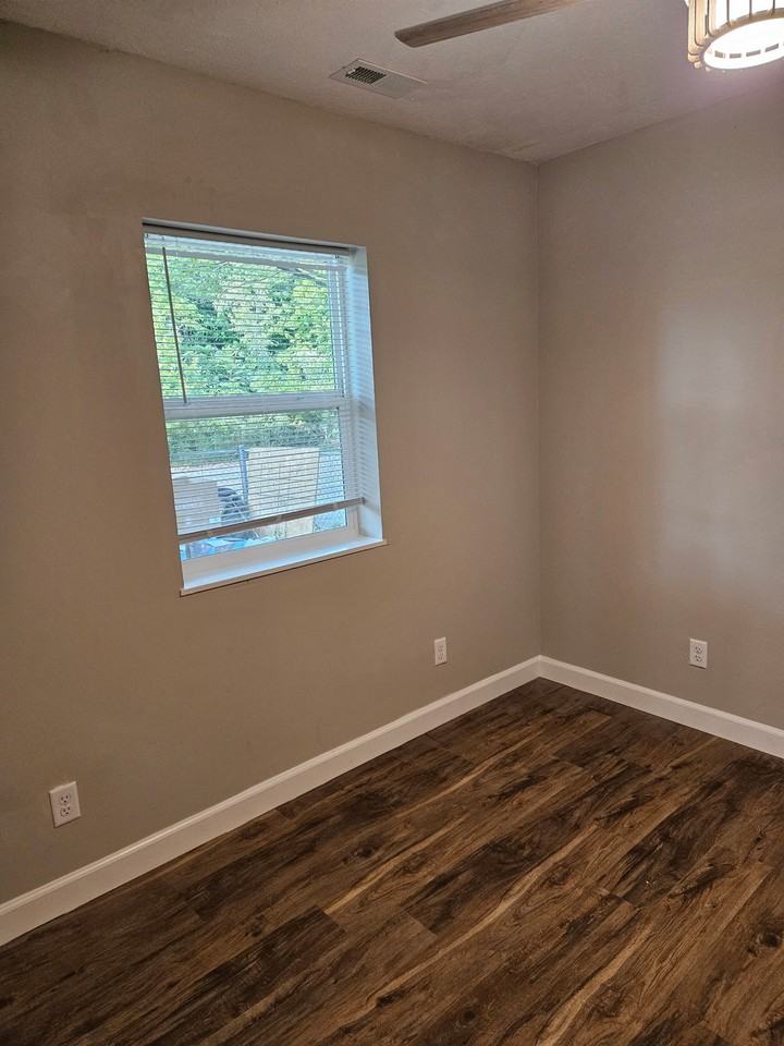 559 North Centennial Street #1 - Photo 6 of 7