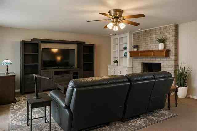 2802 Heritage Trl #1 - Photo 2 of 20