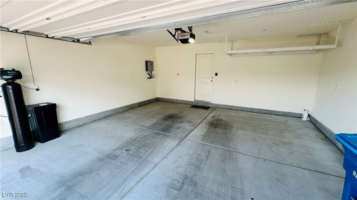 7933 Whisper Words Ave - Photo 5 of 33