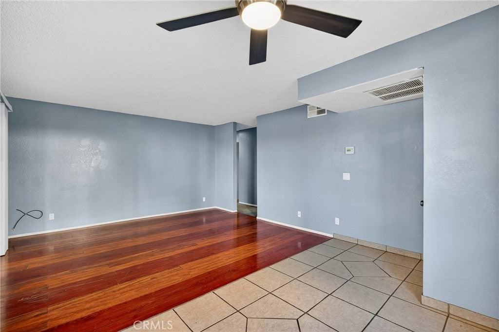 2554 Olive Drive - Photo 7 of 37