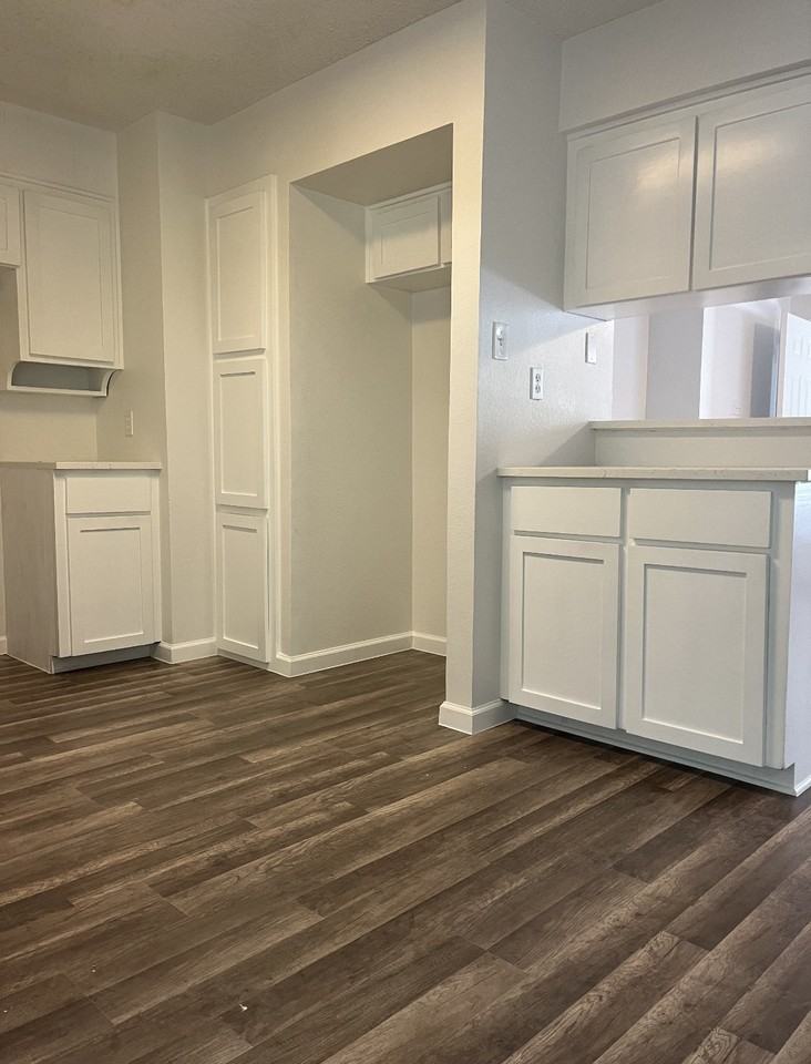 6862 S Creek Dr #1 - Photo 2 of 9