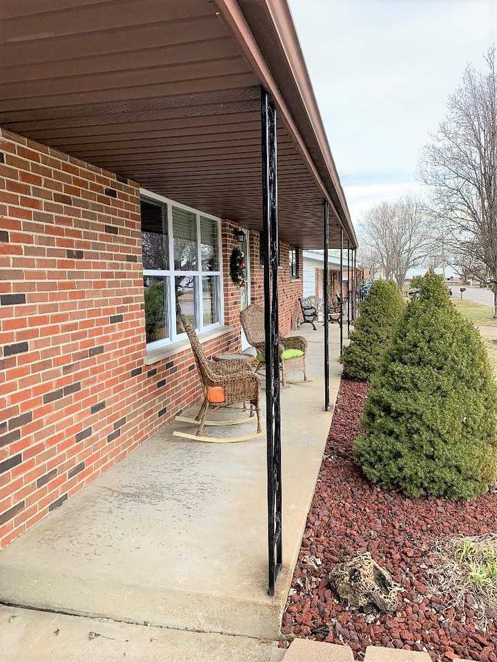 709 Plaza Dr #1 - Photo 2 of 31