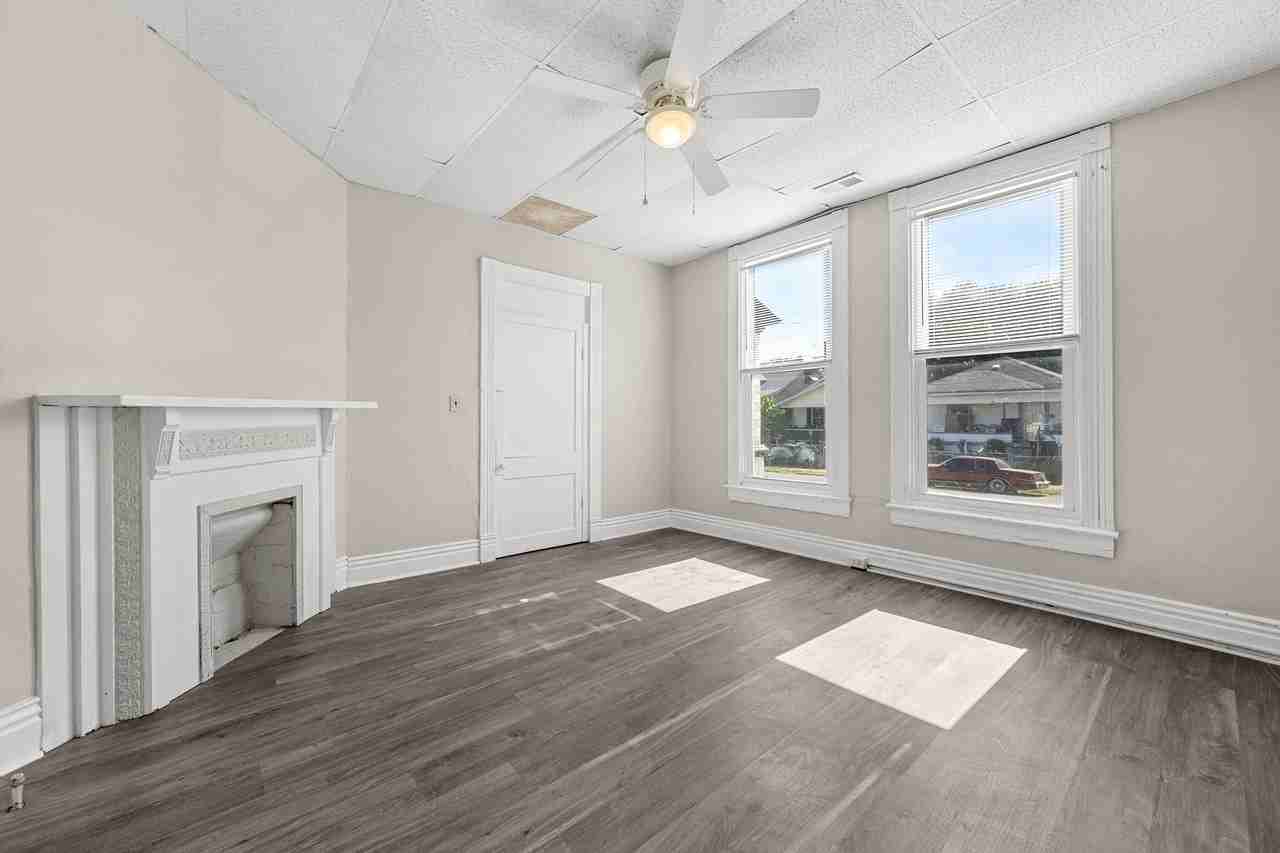 652 N 29th St #1 - Photo 4 of 16
