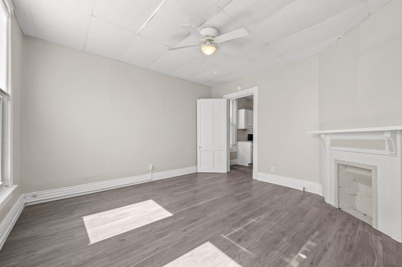 652 N 29th St #1 - Photo 5 of 16