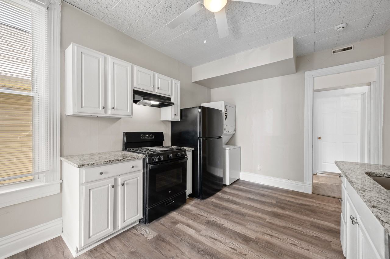 652 N 29th St #1 - Photo 7 of 16