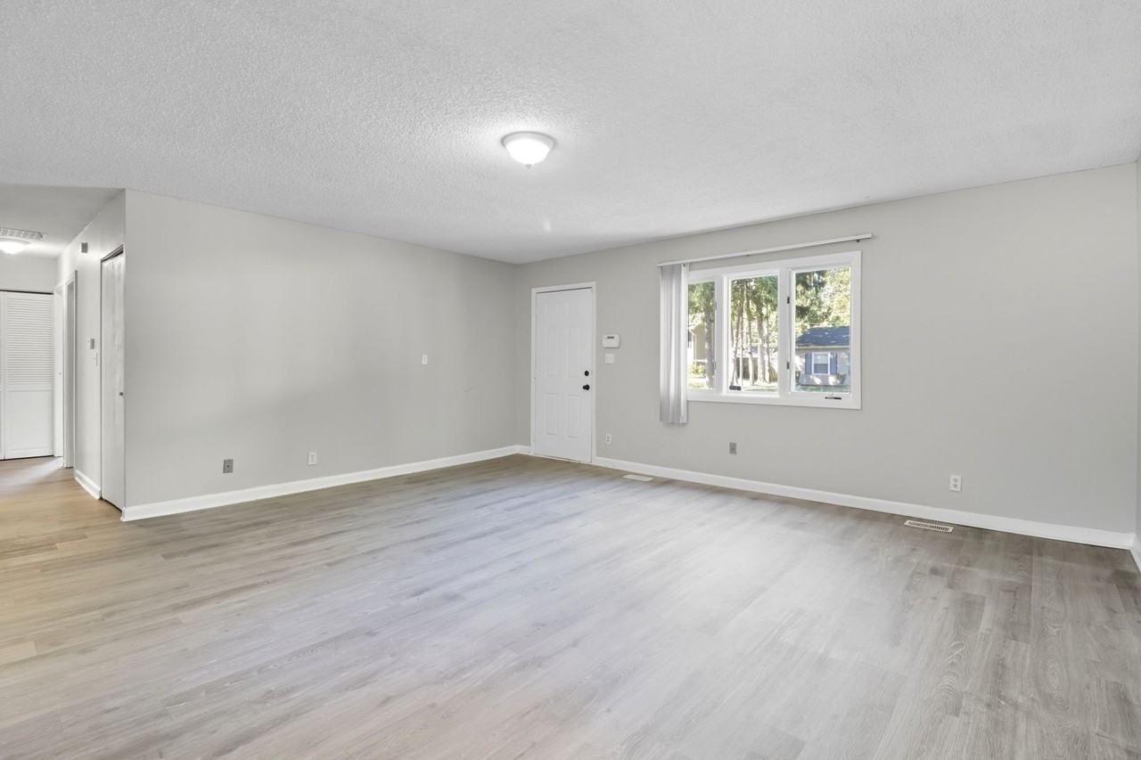 3639 Richelieu Rd #1 - Photo 5 of 25