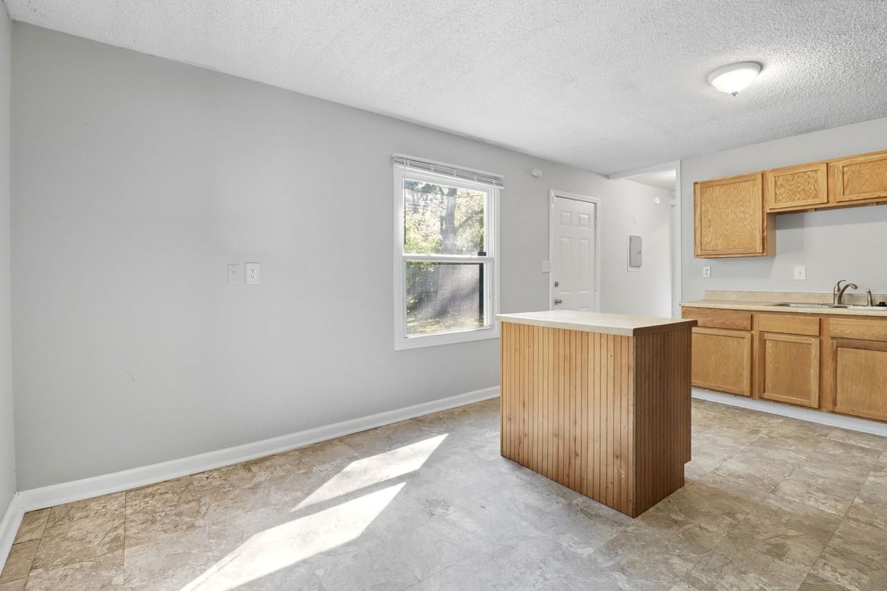 3639 Richelieu Rd #1 - Photo 6 of 25