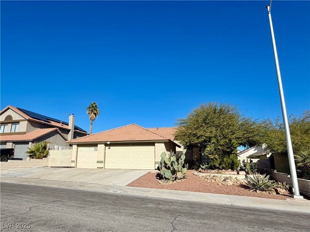 7108 Trading Post Lane - Photo 2 of 18