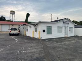 featured image of 800 Memorial Boulevard #1