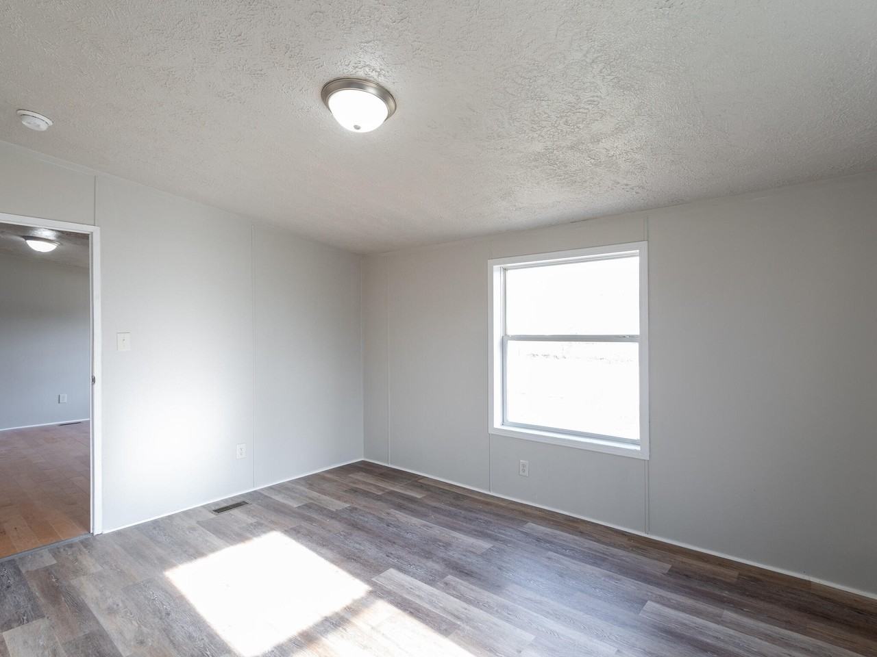 5130 E 21st St #1 - Photo 5 of 19