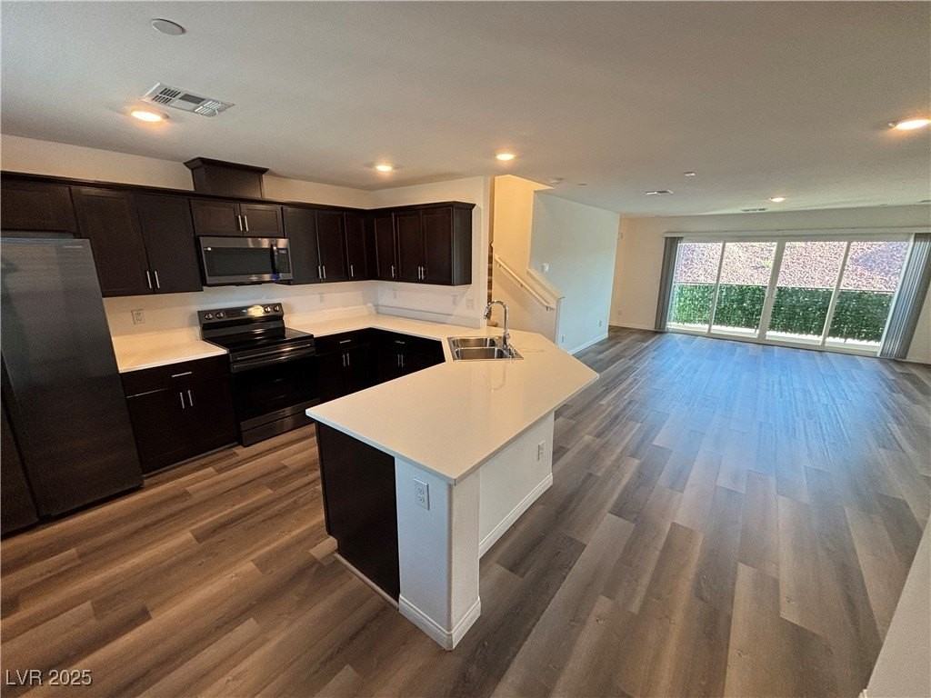 2735 Atomic Tangerine Way #4 - Photo 5 of 43