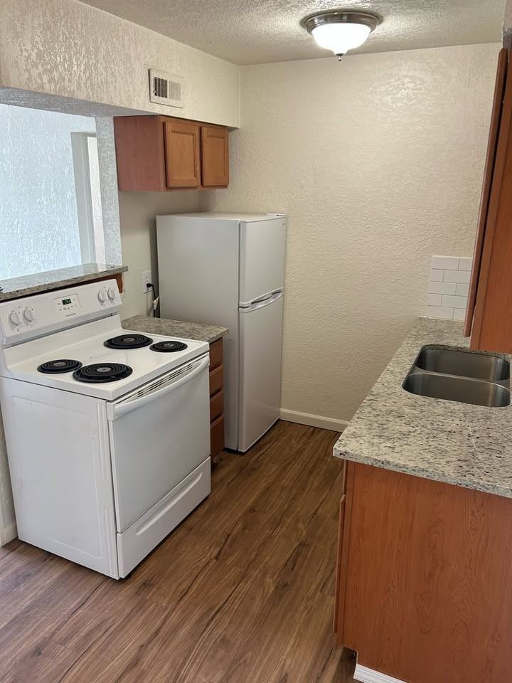 4967 East Lincoln Street #112 - Photo 3 of 16