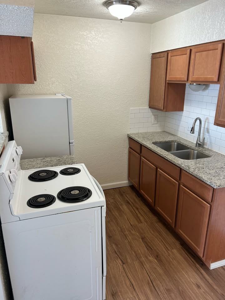 4967 East Lincoln Street #112 - Photo 4 of 16