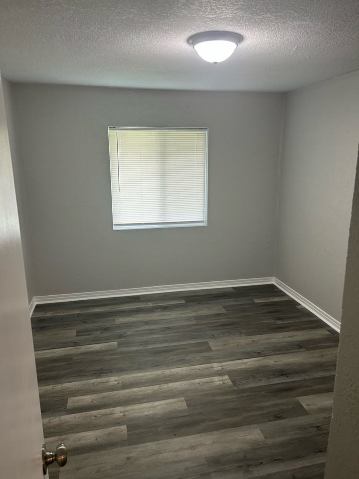 618 South Hunter #3 - Photo 2 of 7