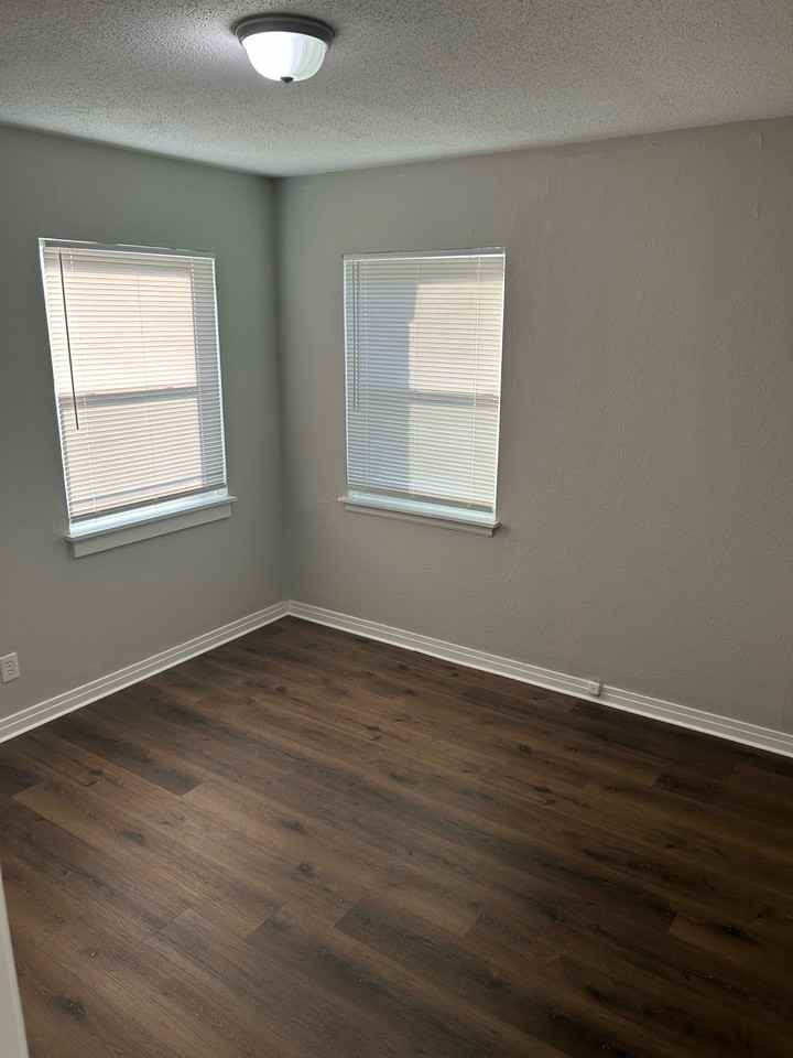 614 South Hunter #1 - Photo 3 of 10