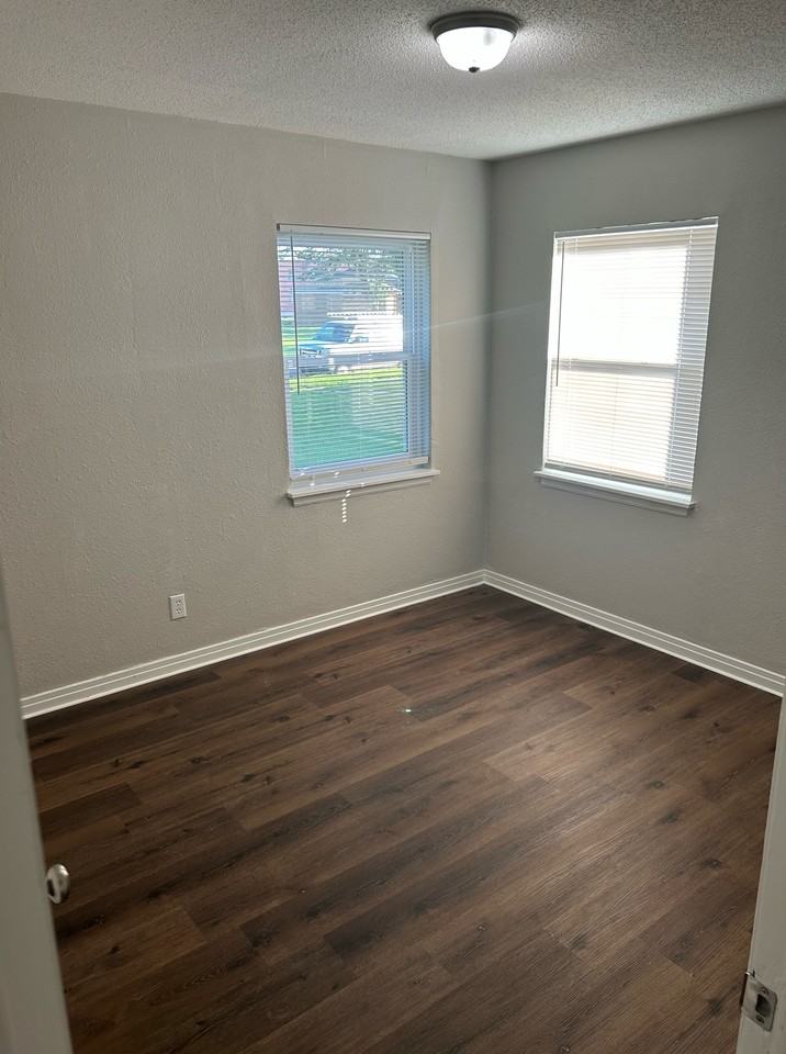 614 South Hunter #1 - Photo 5 of 10