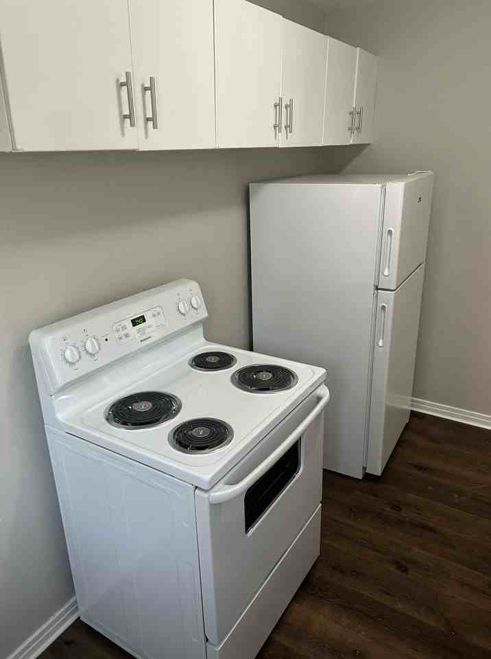 614 South Hunter #1 - Photo 6 of 10