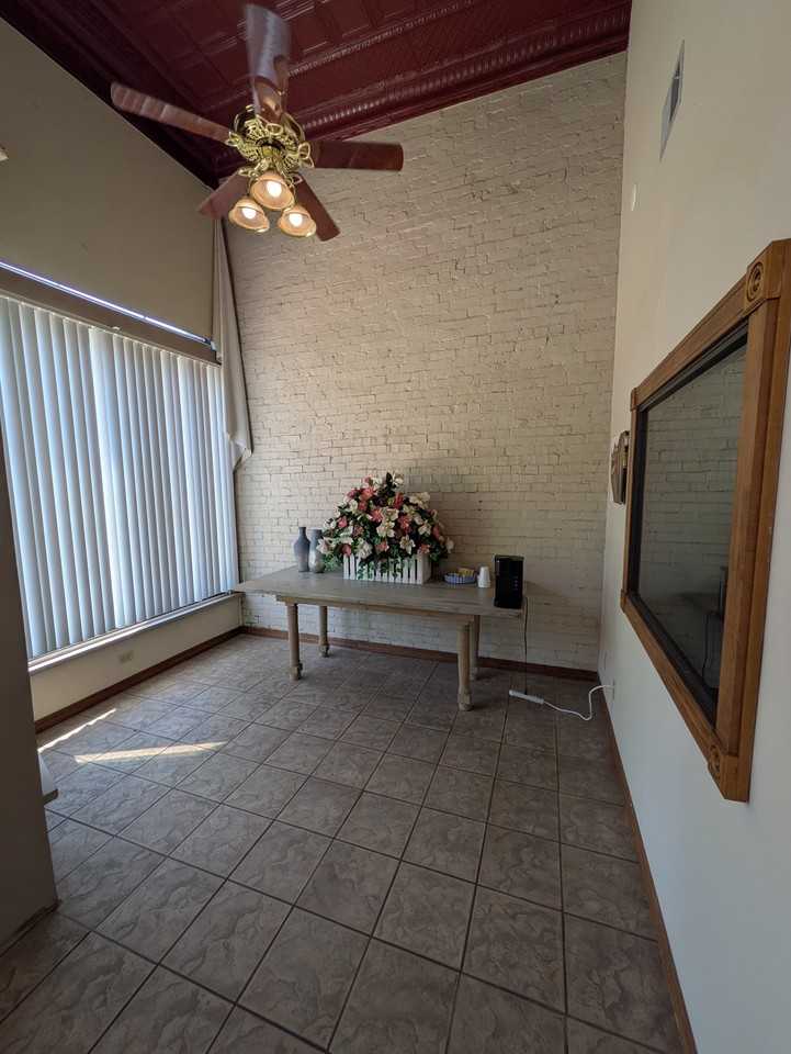 118 South Fulton Street #1 - Photo 4 of 14