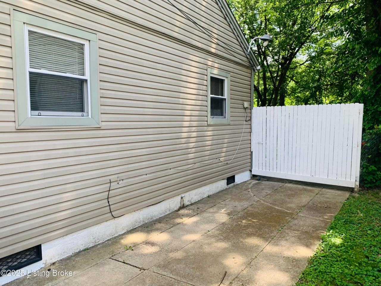 219 North 37th Street #1 - Photo 4 of 13