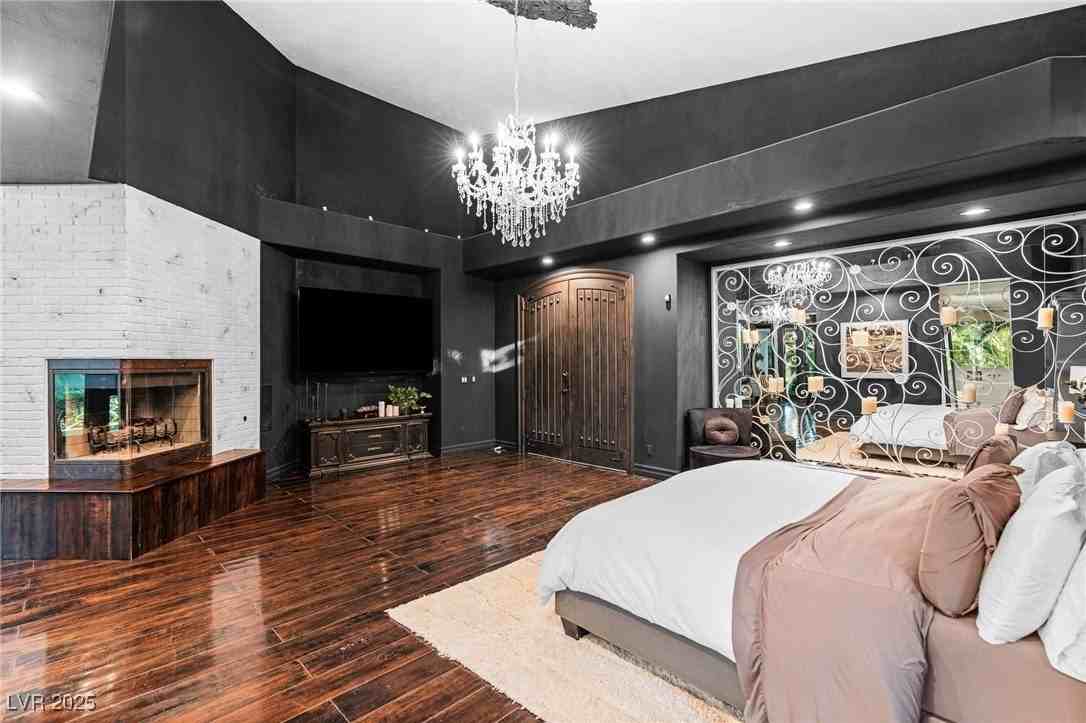 2057 Troon Dr - Photo 7 of 45