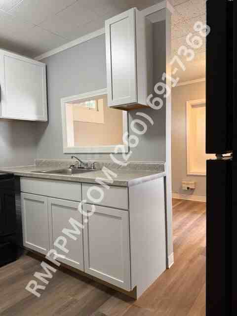 335 E Washington St #2 - Photo 5 of 9