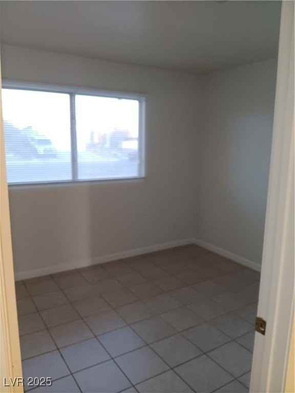 5540 Great Divide St - Photo 7 of 13