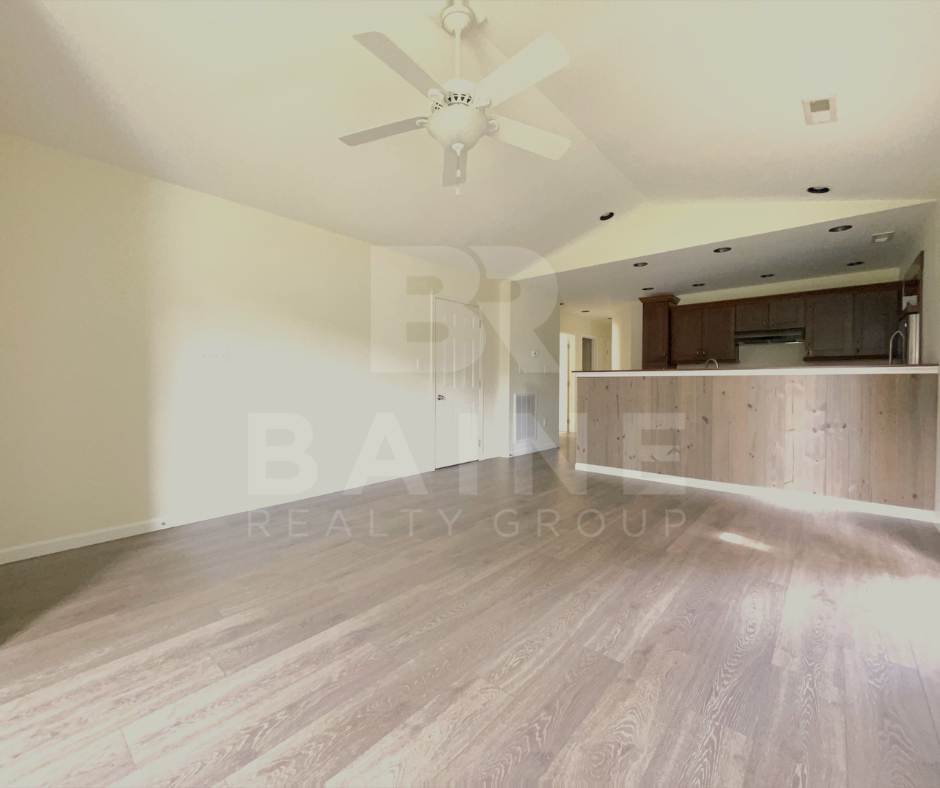 5200 Heins Rd #1 - Photo 2 of 11