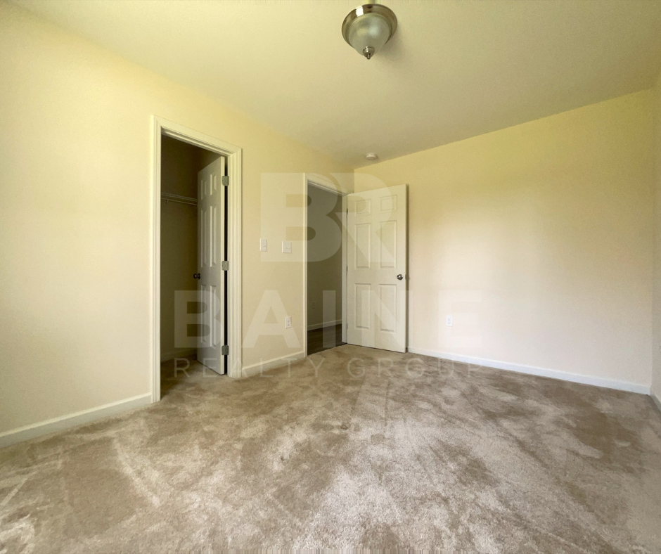 5200 Heins Rd #1 - Photo 6 of 11