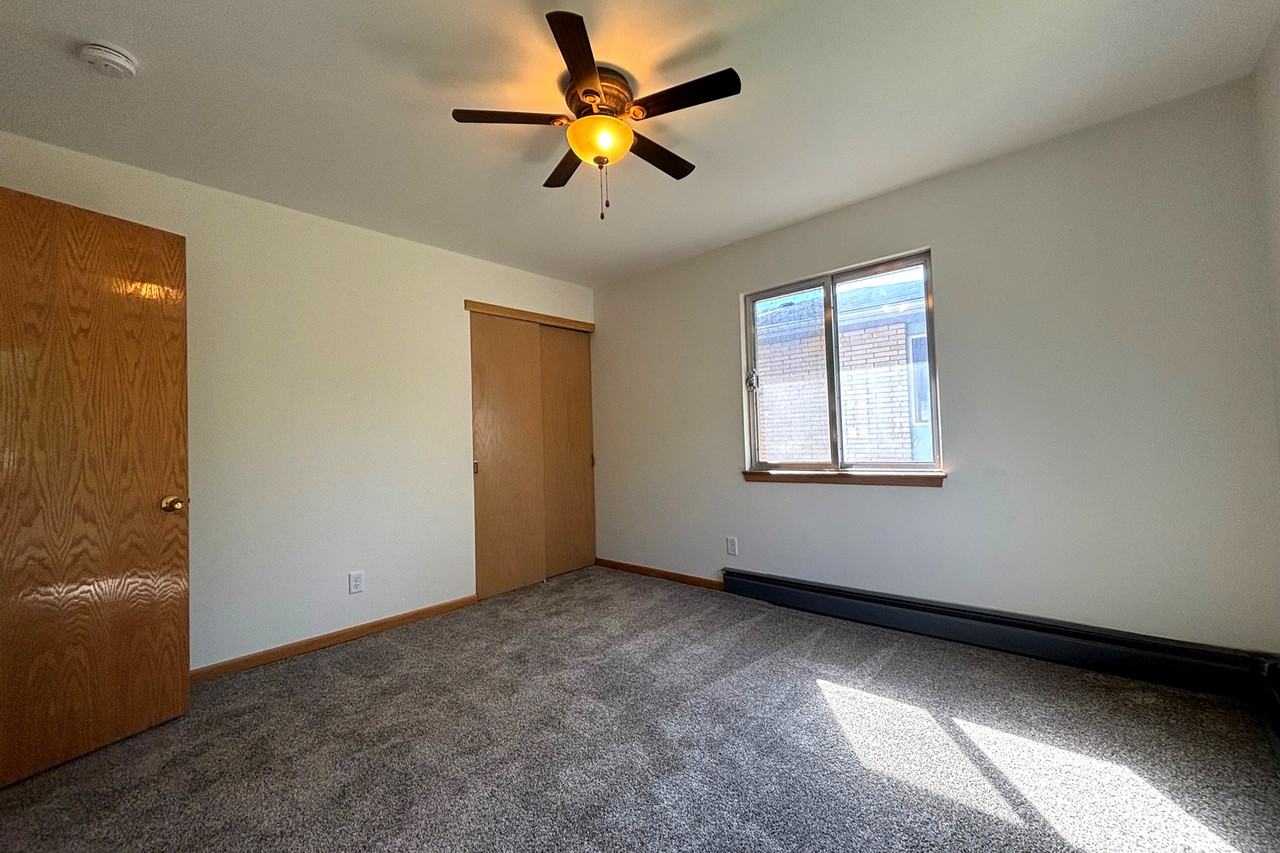 2411 Brentwood Pkwy #C - Photo 7 of 11