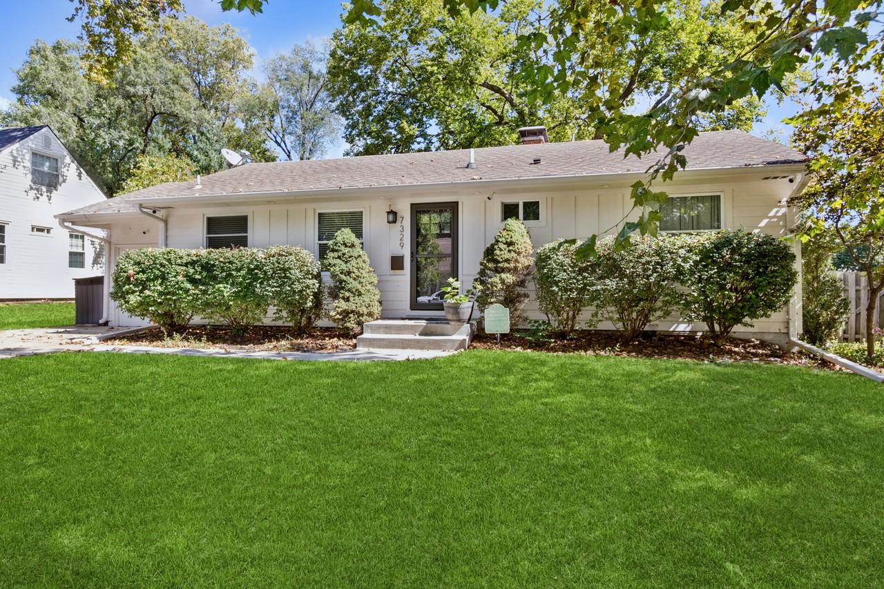 7329 Ash St #1 - Photo 3 of 26