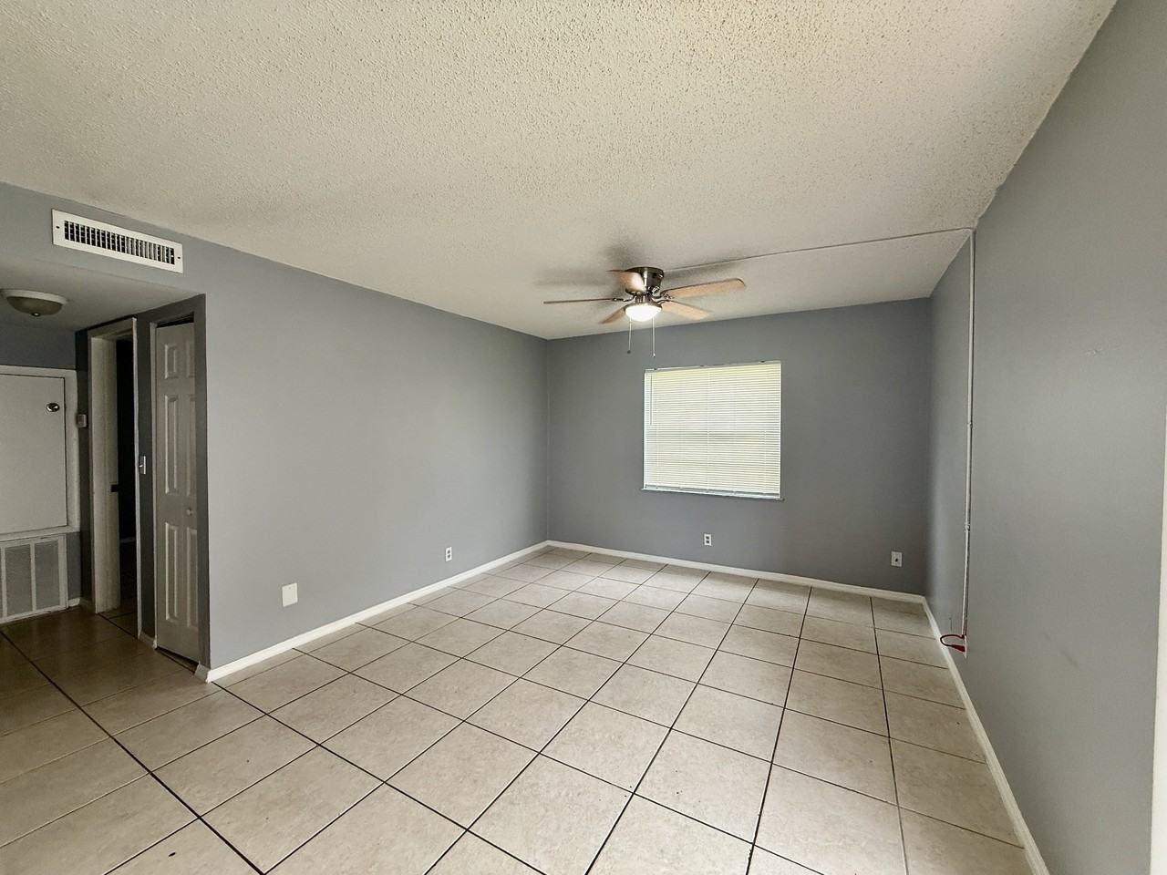 746 Michigan Court #2 - Photo 6 of 18