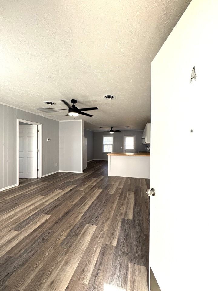 608 22nd Ave S #A - Photo 2 of 50