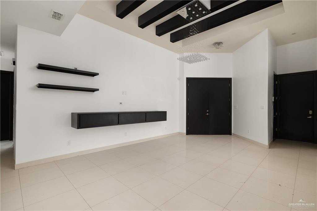 2013 North 47th Street - Photo 5 of 16