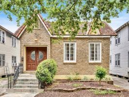 featured image of 3517 Louisiana Avenue Parkway #1