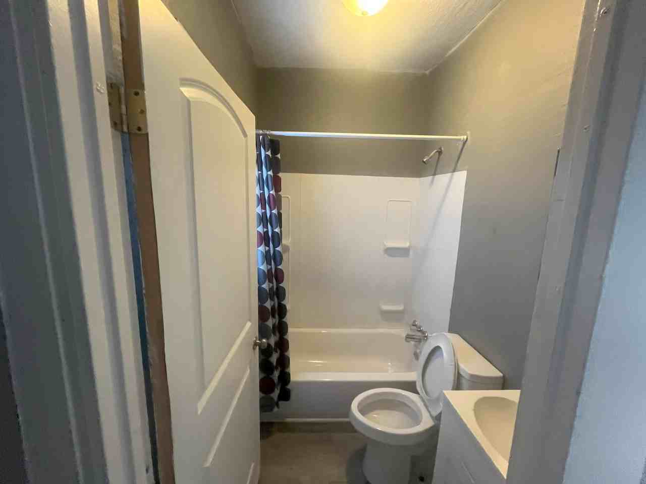 2239 E 34th St #1 - Photo 7 of 12