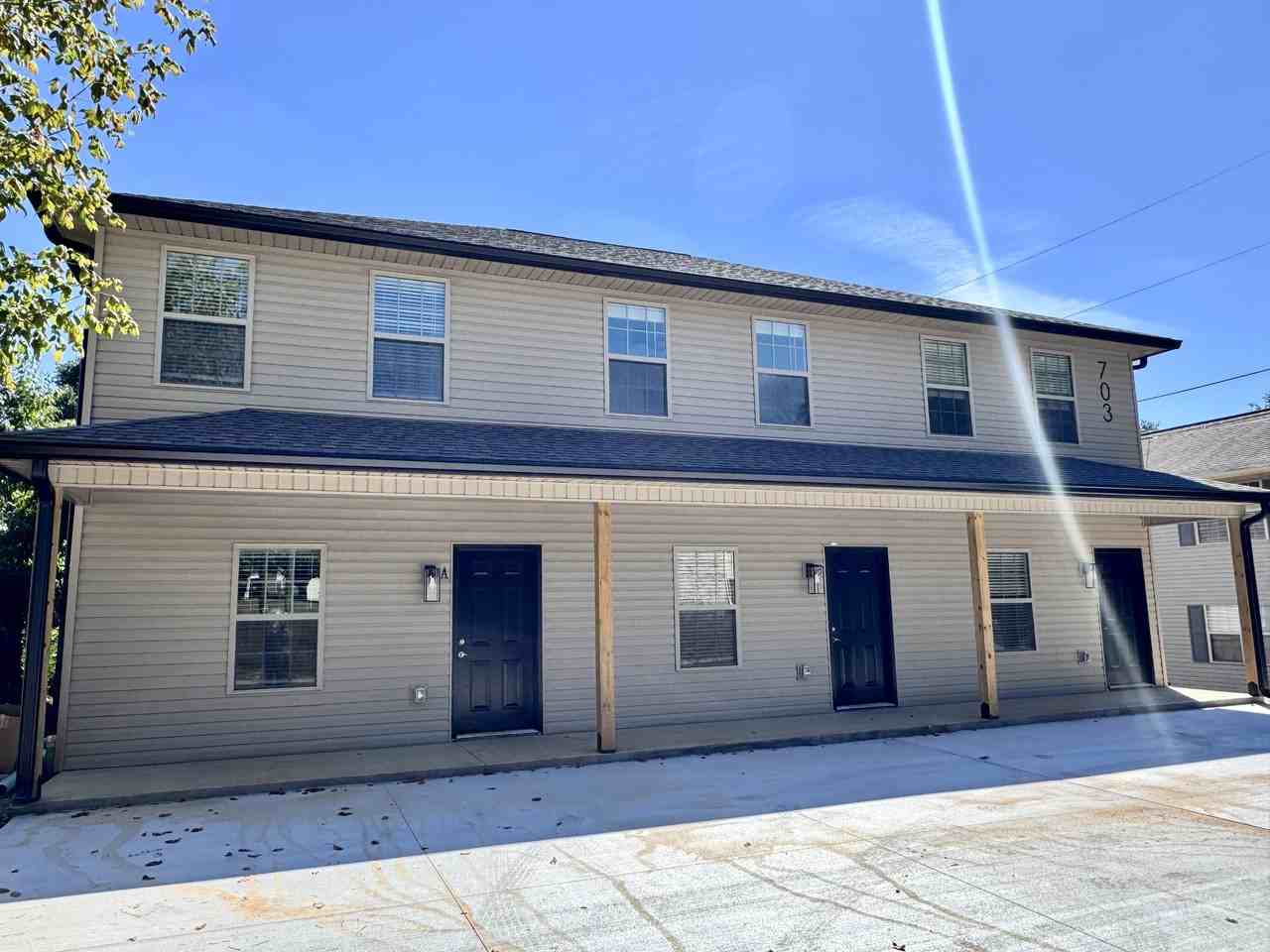 703 East Mount Vernon Street #B - Photo 2 of 18