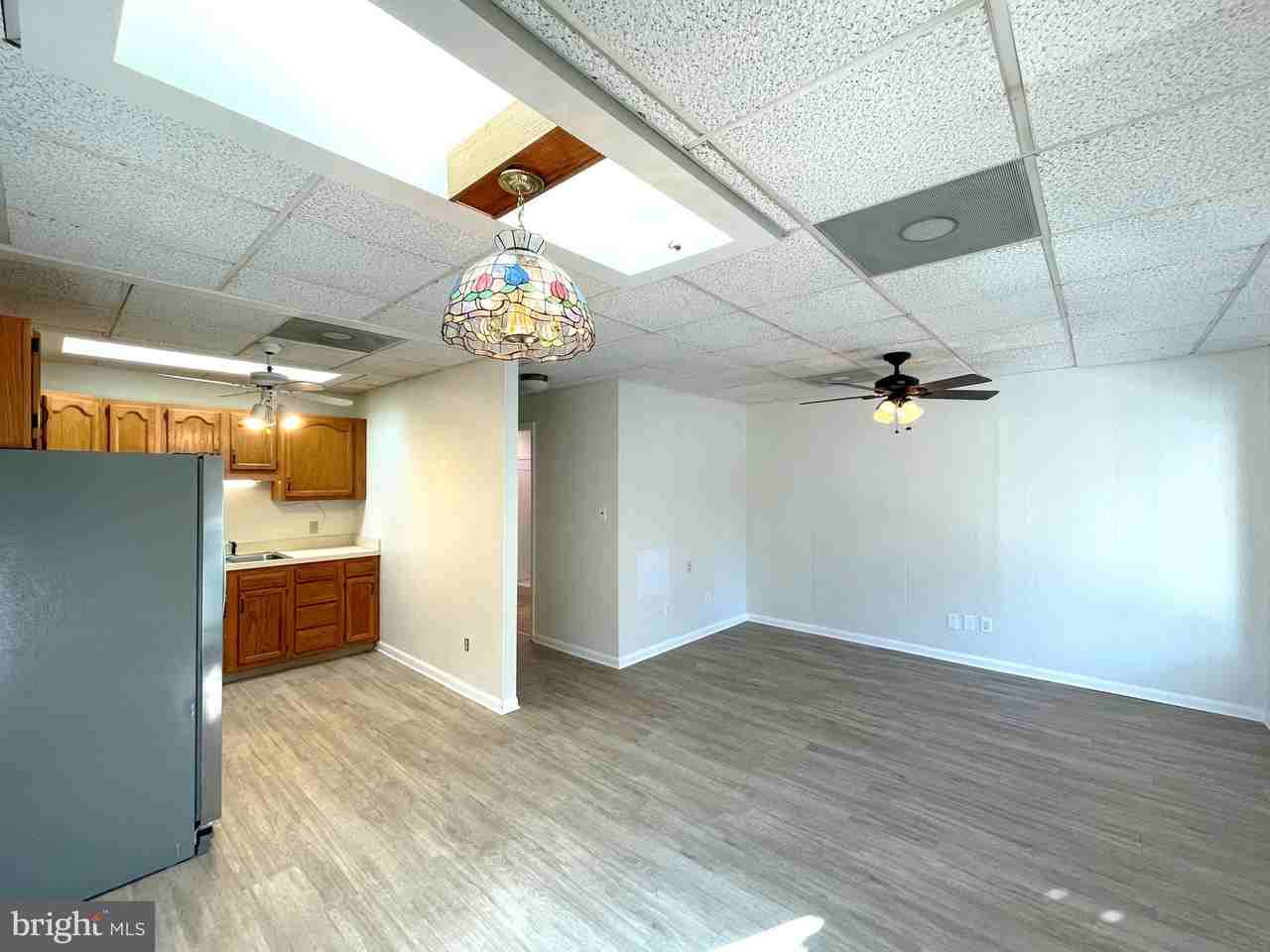 22425 Greenview Parkway - Photo 6 of 18